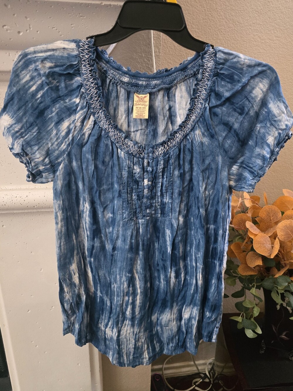 Faded Glory Blue Tie-Dye Smocked Scoop Neck Short Sleeve Top Sz.M